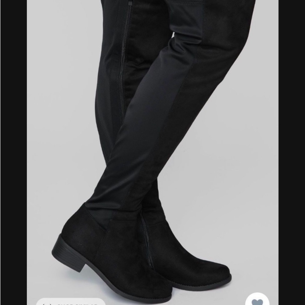 Size 8.5 knee boots